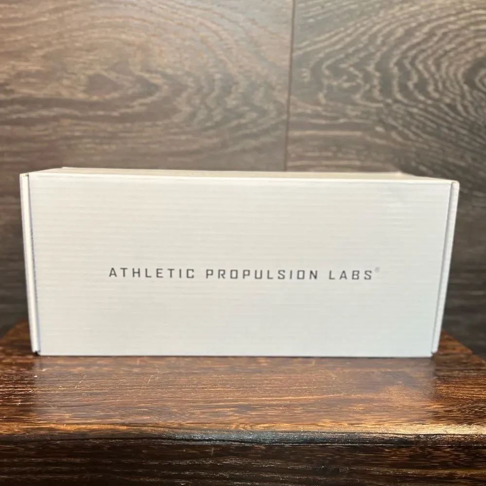 APL Big Logo TechLoom Slides in Mango. Unisex, Men Size 9/Ladies 10.5. NIB!